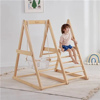 Palestra di arrampicata per bambini
