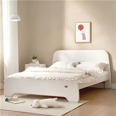 Letto matrimoniale in legno per bambini