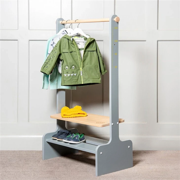 Appendiabiti in legno per bambini